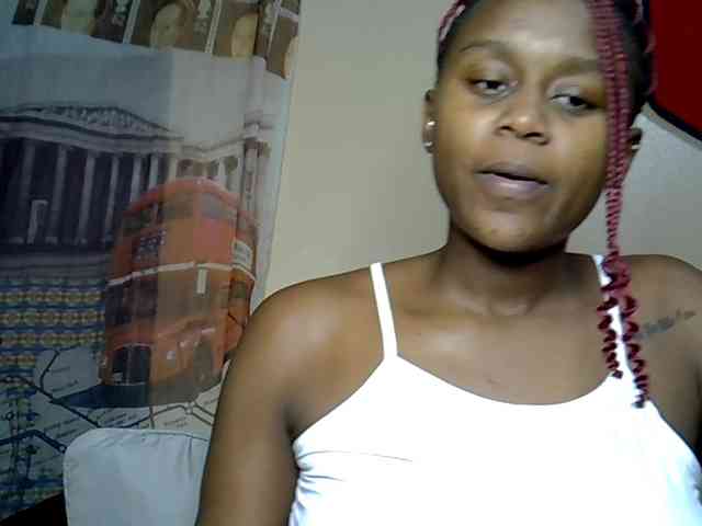 LAYLAAH webcam