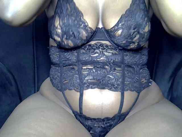 Model: SquirtLaylaah