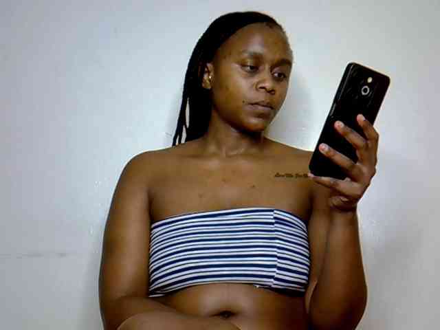 Model: SquirtLaylaah