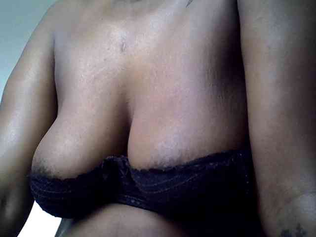 LAYLAAH webcam