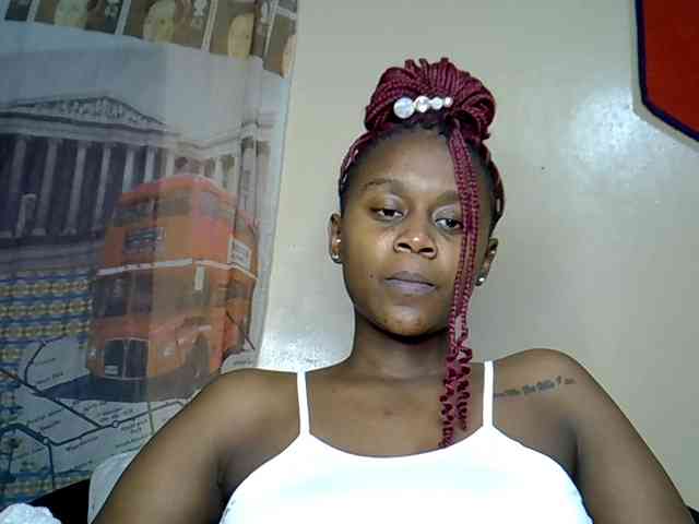 LAYLAAH webcam