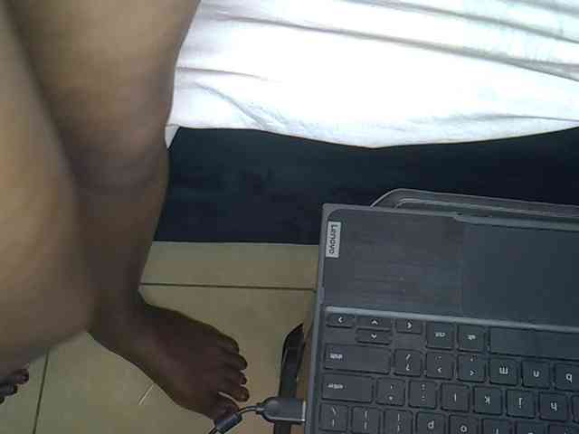 LAYLAAH webcam