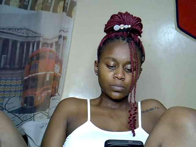 LAYLAAH webcam