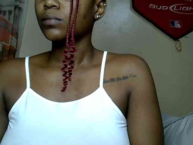 LAYLAAH webcam