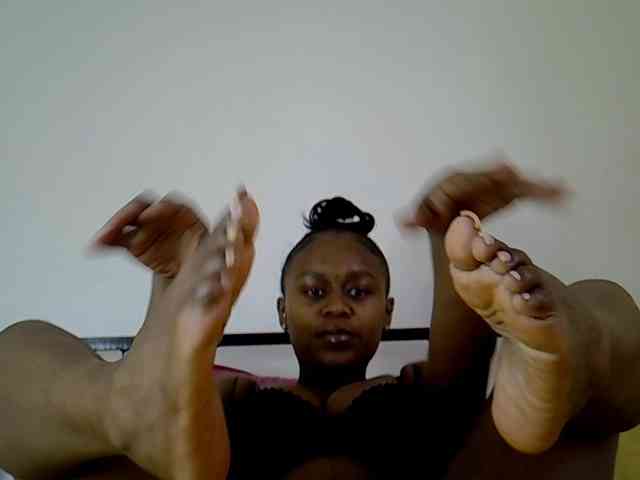 LAYLAAH webcam