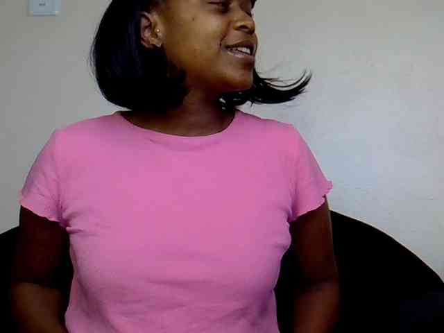 LAYLAAH webcam