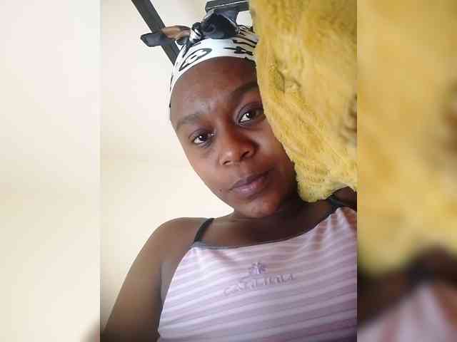 LAYLAAH webcam