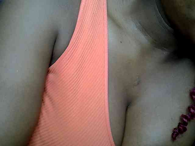Modella: LAYLAAH