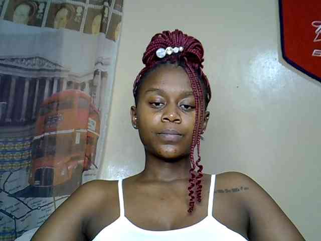 LAYLAAH webcam