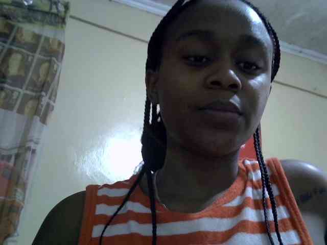 LAYLAAH webcam
