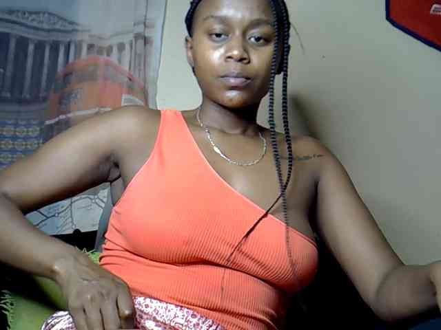 LAYLAAH webcam
