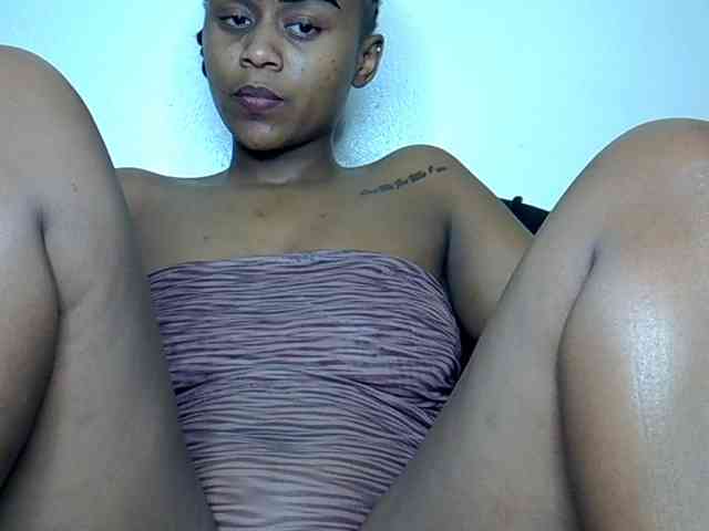 Model: SquirtLaylaah