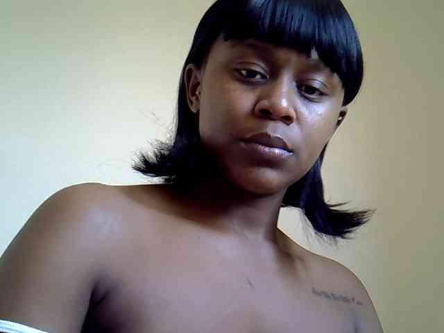 LAYLAAH webcam