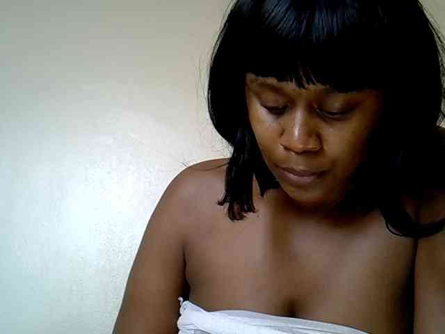 LAYLAAH webcam