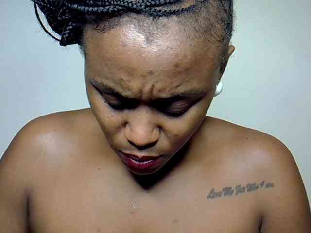 Model: SquirtLaylaah