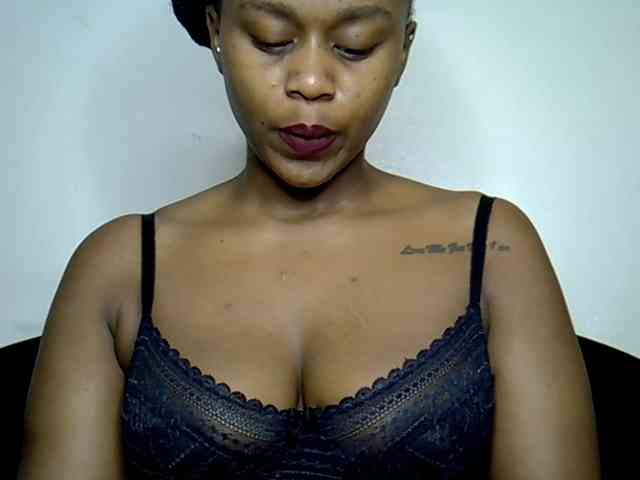 Model: SquirtLaylaah