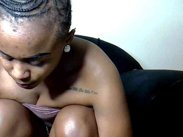 Model: SquirtLaylaah