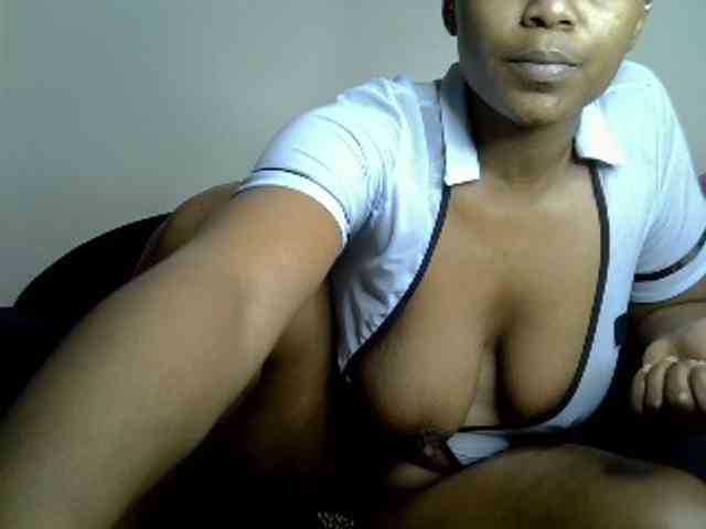 LAYLAAH webcam