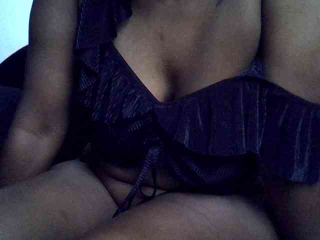 LAYLAAH webcam