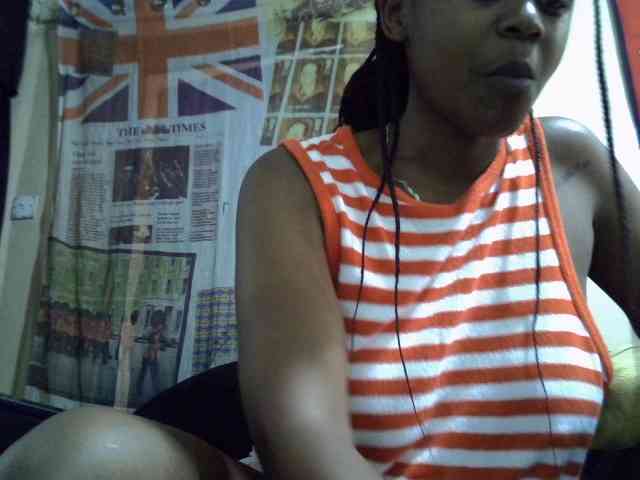 LAYLAAH webcam