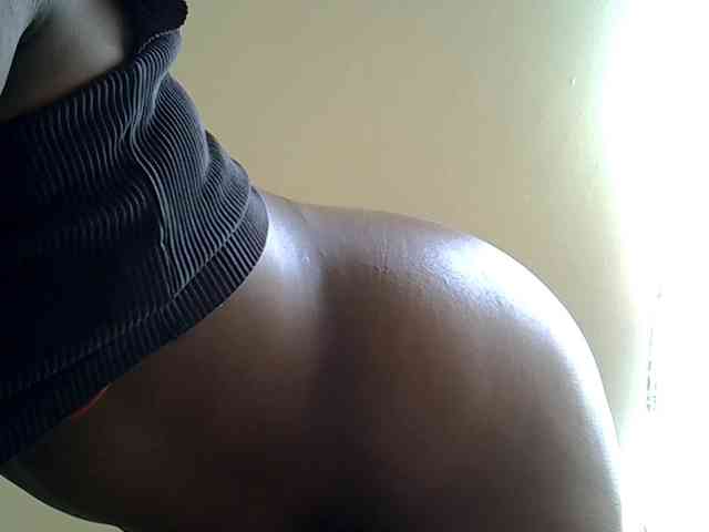 LAYLAAH webcam
