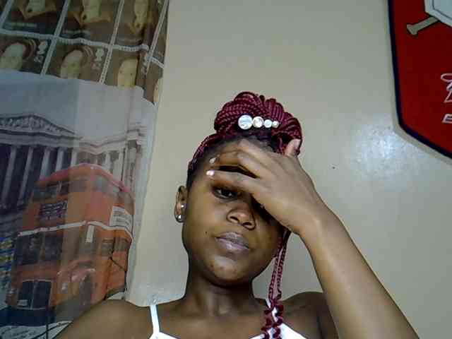 LAYLAAH webcam
