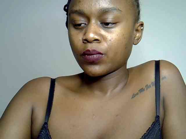 Model: SquirtLaylaah