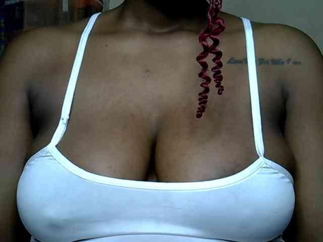 Modella: LAYLAAH