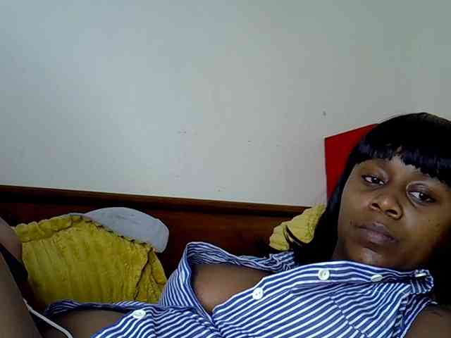 LAYLAAH webcam