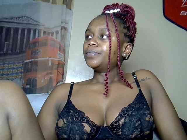 LAYLAAH webcam