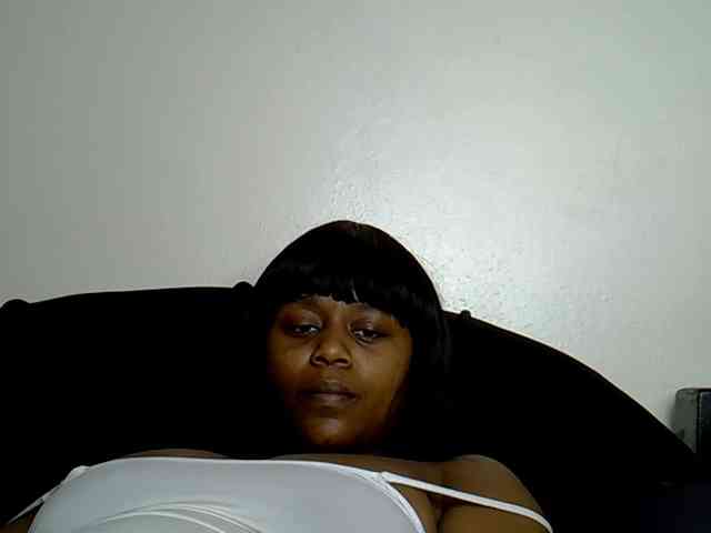 LAYLAAH webcam