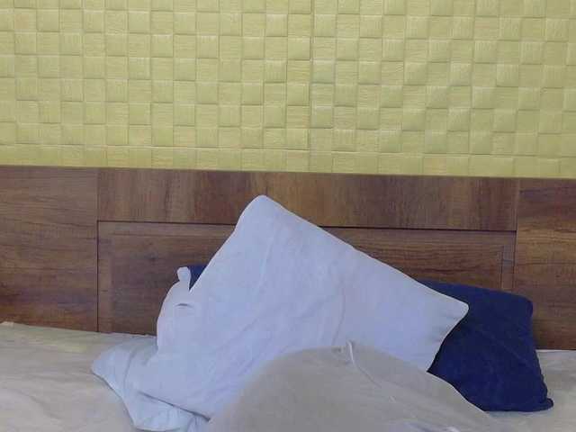 tiny-sarah1 Live Cam on BongaCams