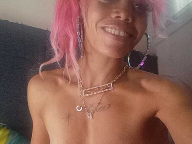 Dollyrose live cam