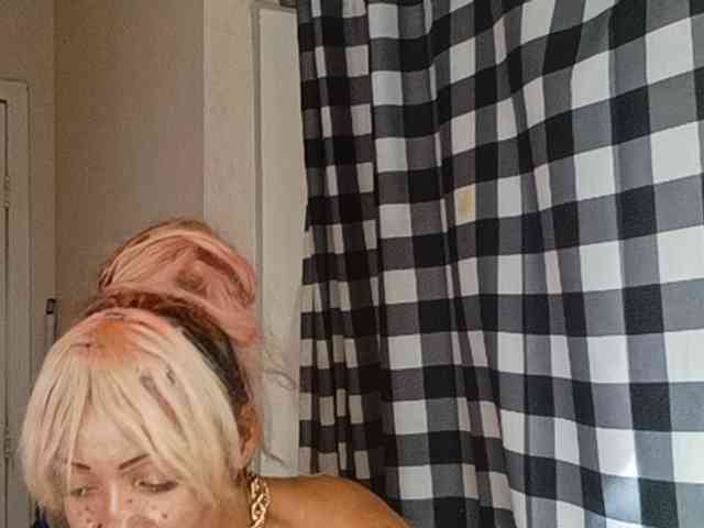 Dollyrose webcam