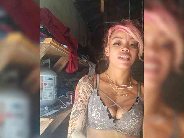 Dollyrose webcam