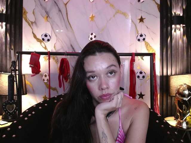 Rose-sexandfun live cam on BongaCams