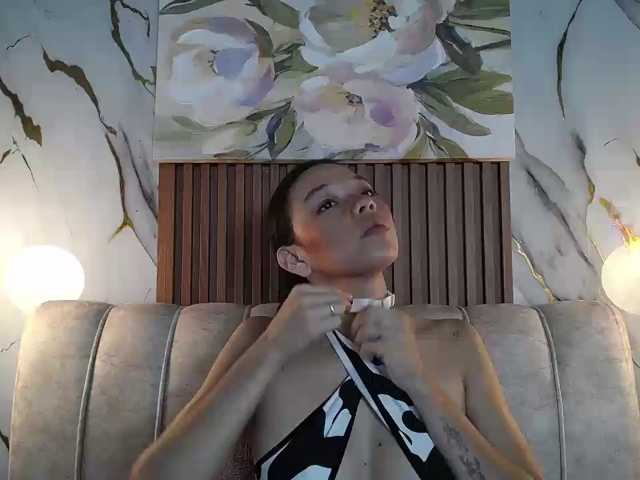 Rose-sexandfun live cam on BongaCams