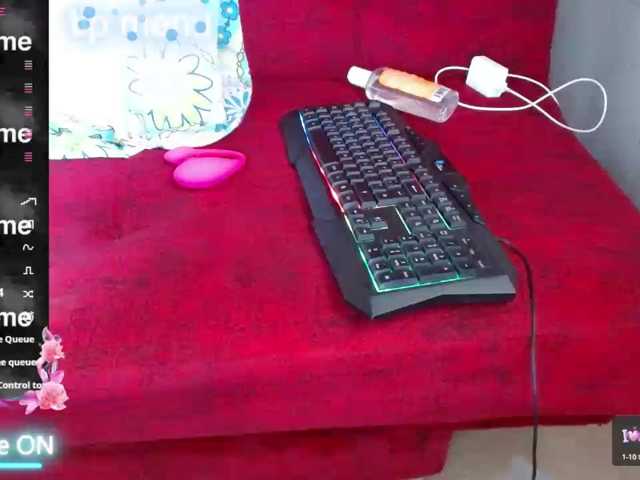 lucyfer-69, en directo ahora en BongaCams