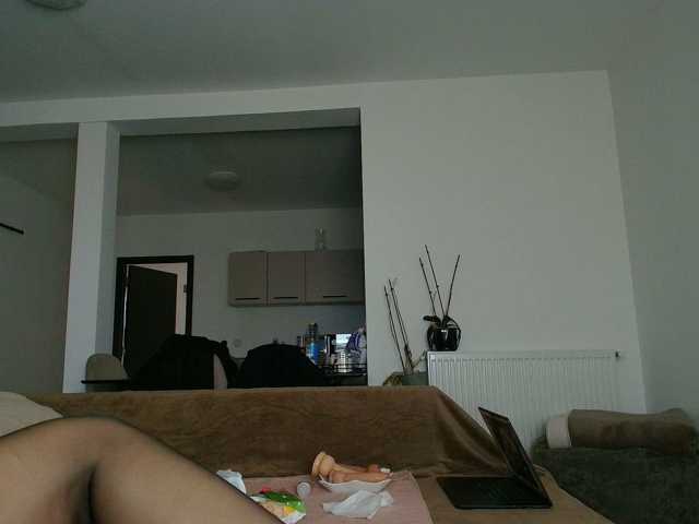 perfect-moans, live now on BongaCams