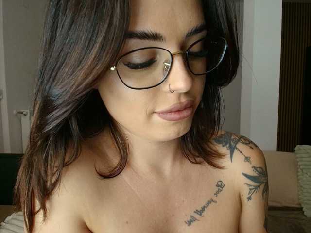 perfect-moans live cam on BongaCams