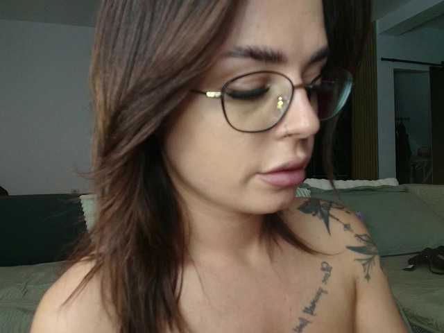 perfect-moans live webcam show