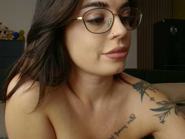 perfect-moans live cam on BongaCams