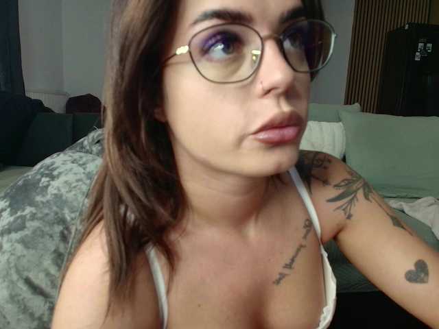 perfect-moans live cam on BongaCams