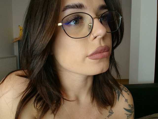 perfect-moans live cam on BongaCams