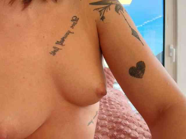 perfect-moans webcam