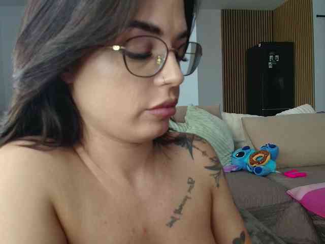 perfect-moans Live Webcam on BongaCams