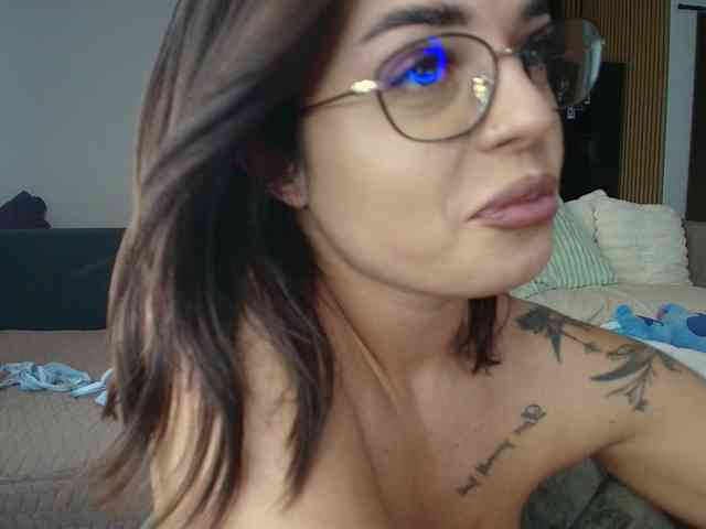 perfect-moans Live Webcam on BongaCams