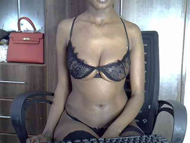 hornyebony webcam