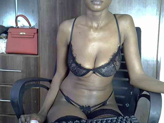 hornyebony webcam