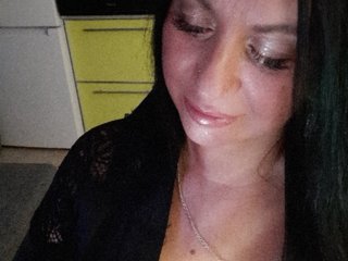 Nikoletta25